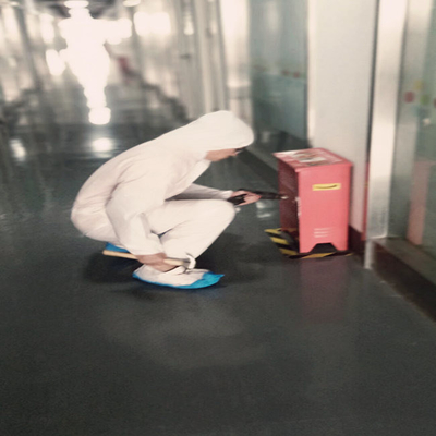 Не сплетенный костюм Hazmat устранимых Coveralls Microporous устранимый